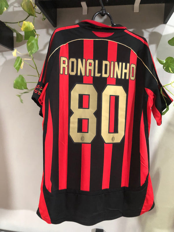 CAMISETA DE TIME RETRO MILAN 2006/2007