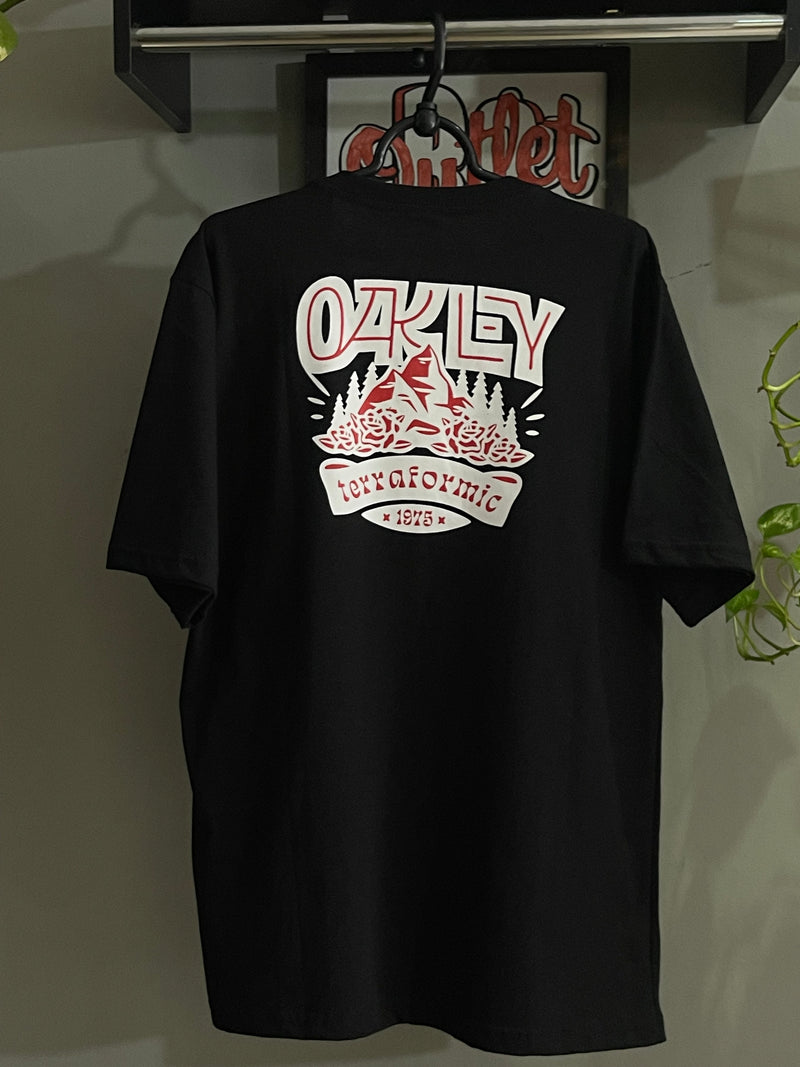 CAMISETA CUSTOM - MONTANHA  - PRETA