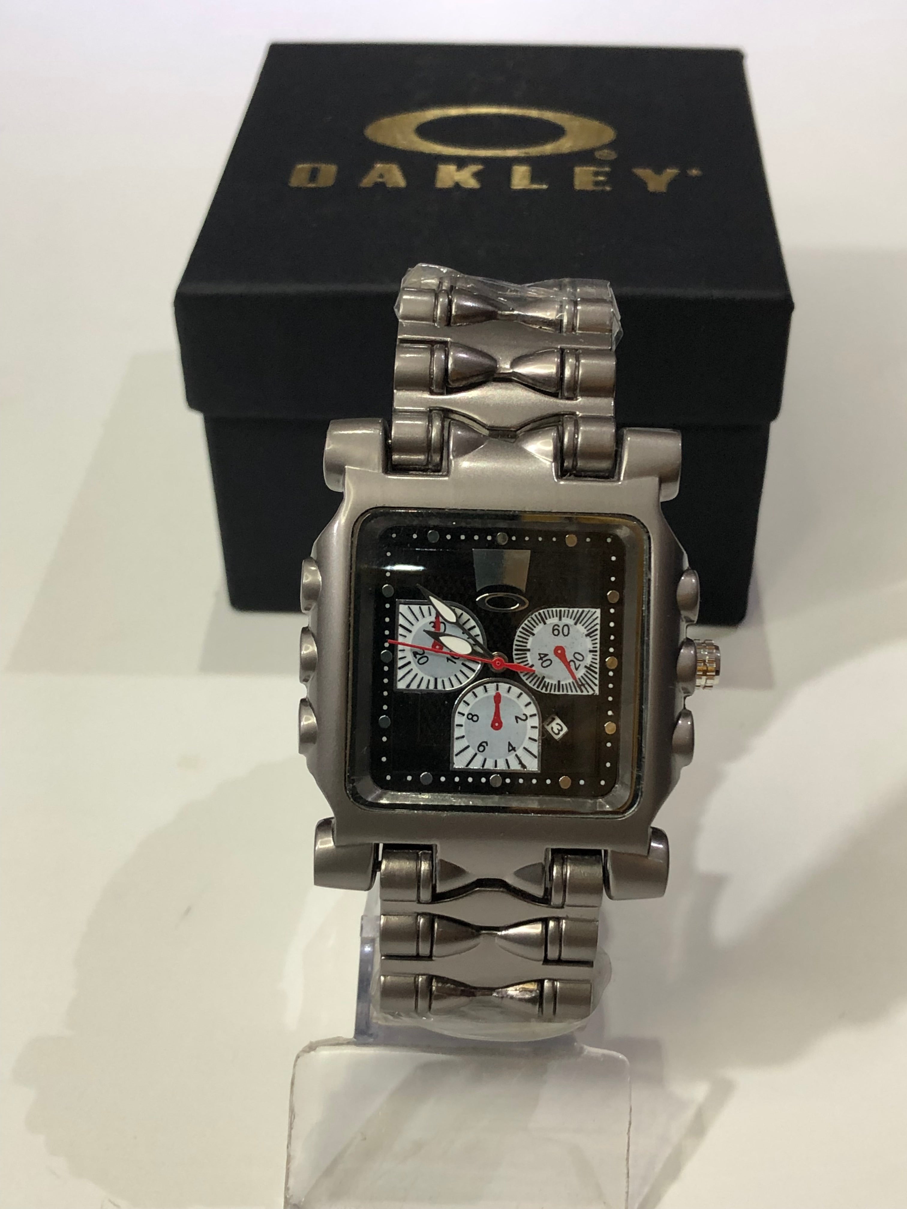 Relógio Oakley Minute Machine - Preto – OutletR8