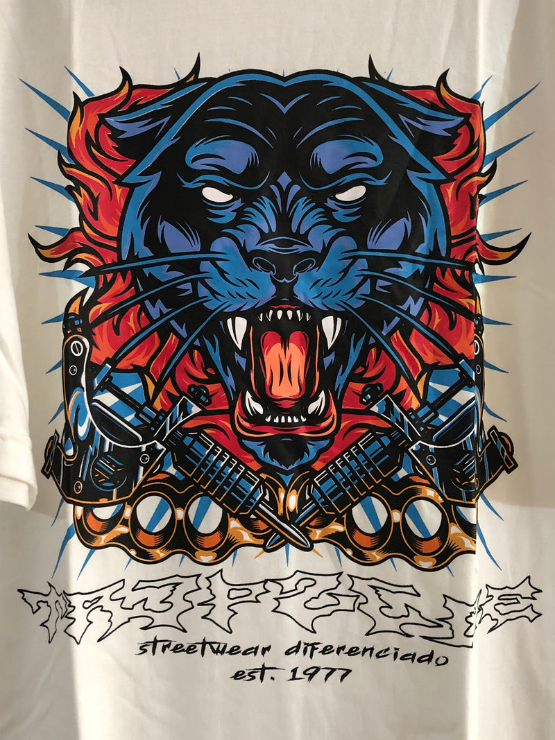 CAMISETA TRIP SIDE OVERSIZED - PANTERA NEGRA