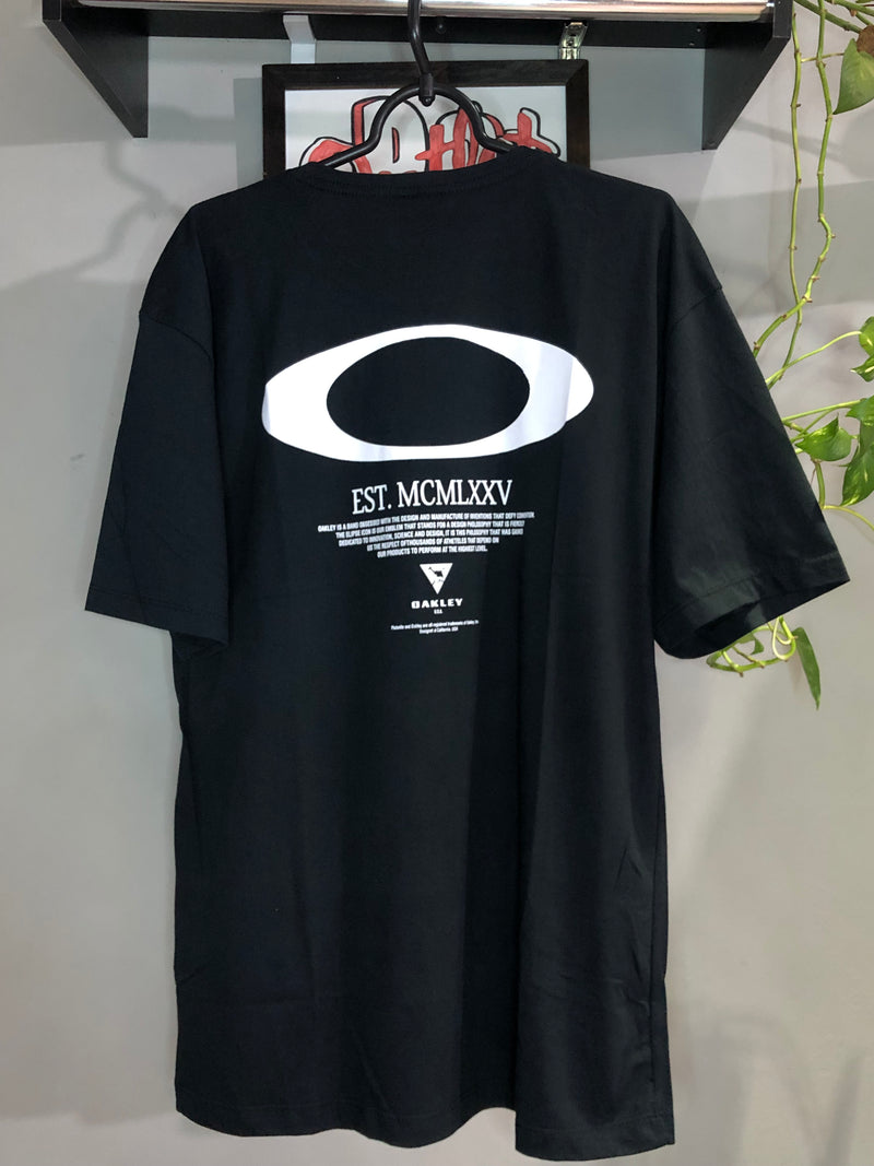 CAMISETA CUSTOM - EST MCMLXXV - PRETA