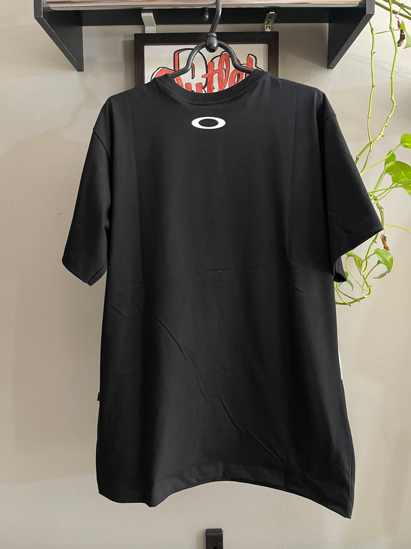 CAMISETA CUSTOM - SKULL LATERA - PRETA