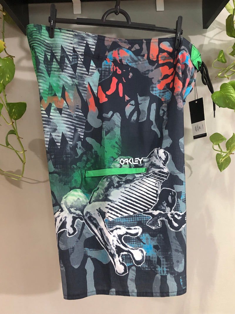 BERMUDA EDITION - FROGSKIN