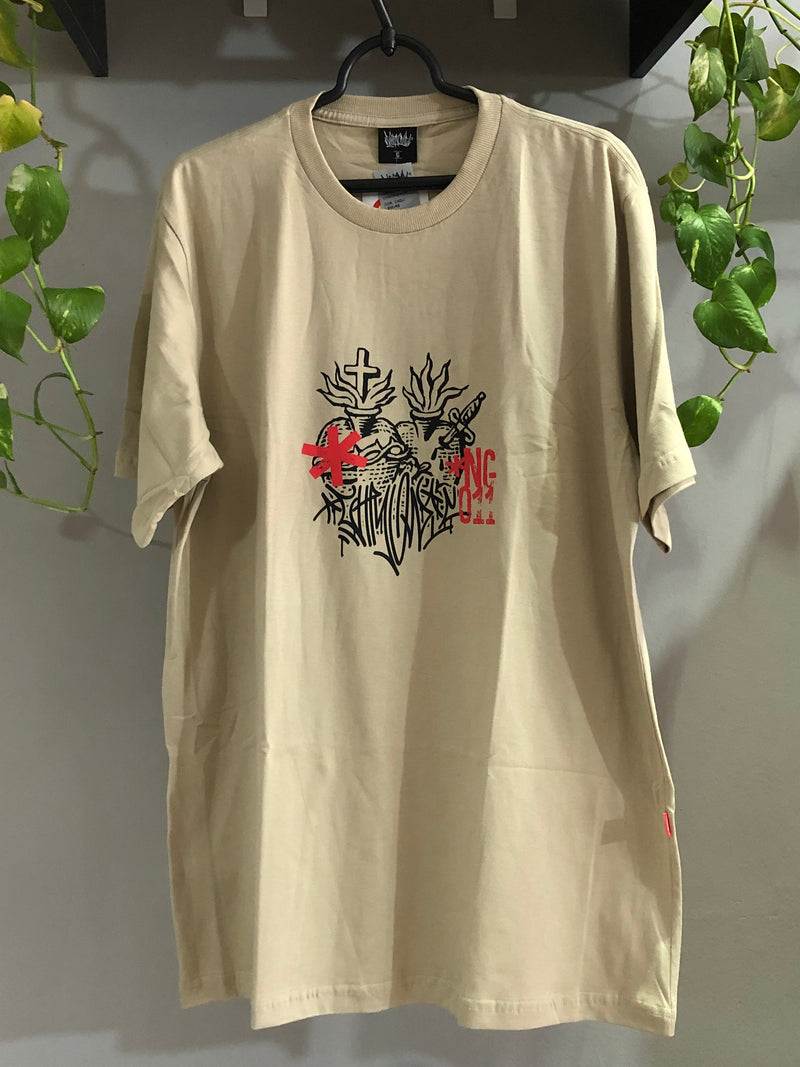 CAMISETA CHRONIC - SANTA
