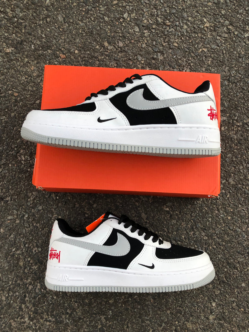 TÊNIS NIKE AIR FORCE x STUSSY