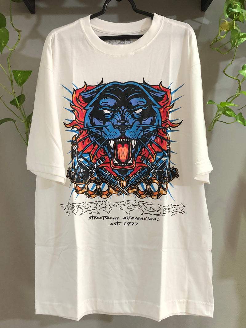 CAMISETA TRIP SIDE OVERSIZED - PANTERA NEGRA