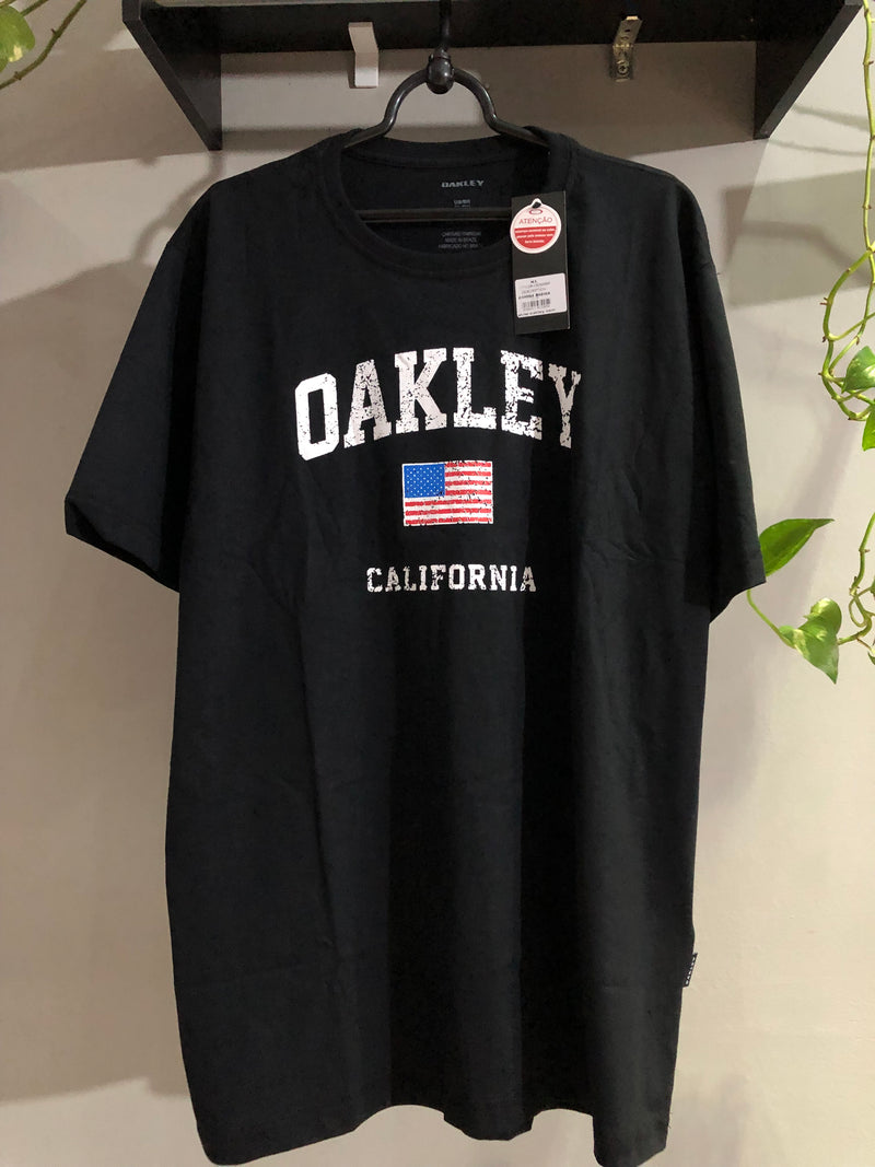 CAMISETA CUSTOM - CALIFORNIA - PRETA