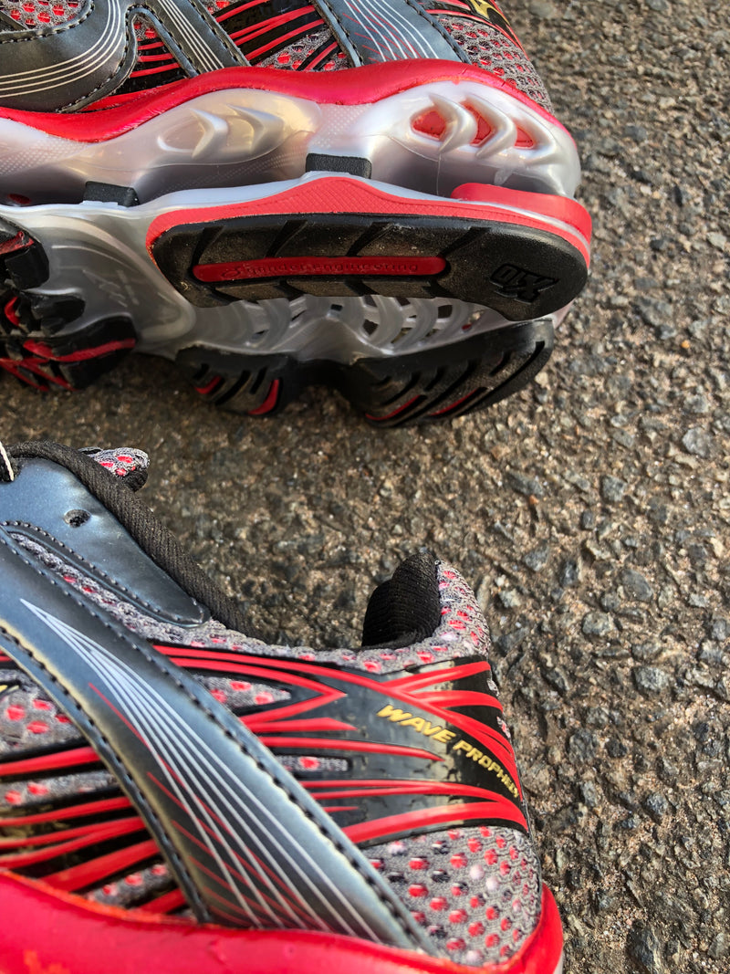 MIZUNO WAVE PROPHECY 1 - VERMELHO