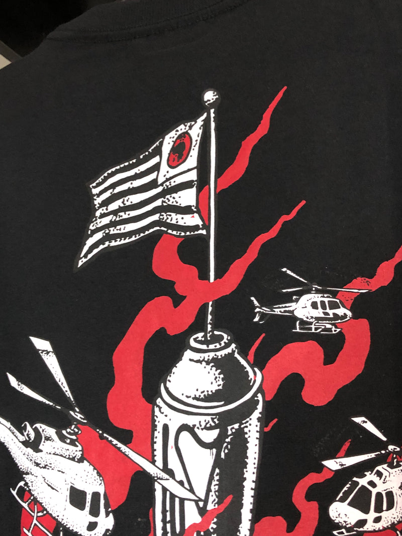 CAMISETA CHRONIC - PREDIO PEGANDO FOGO  - PRETO