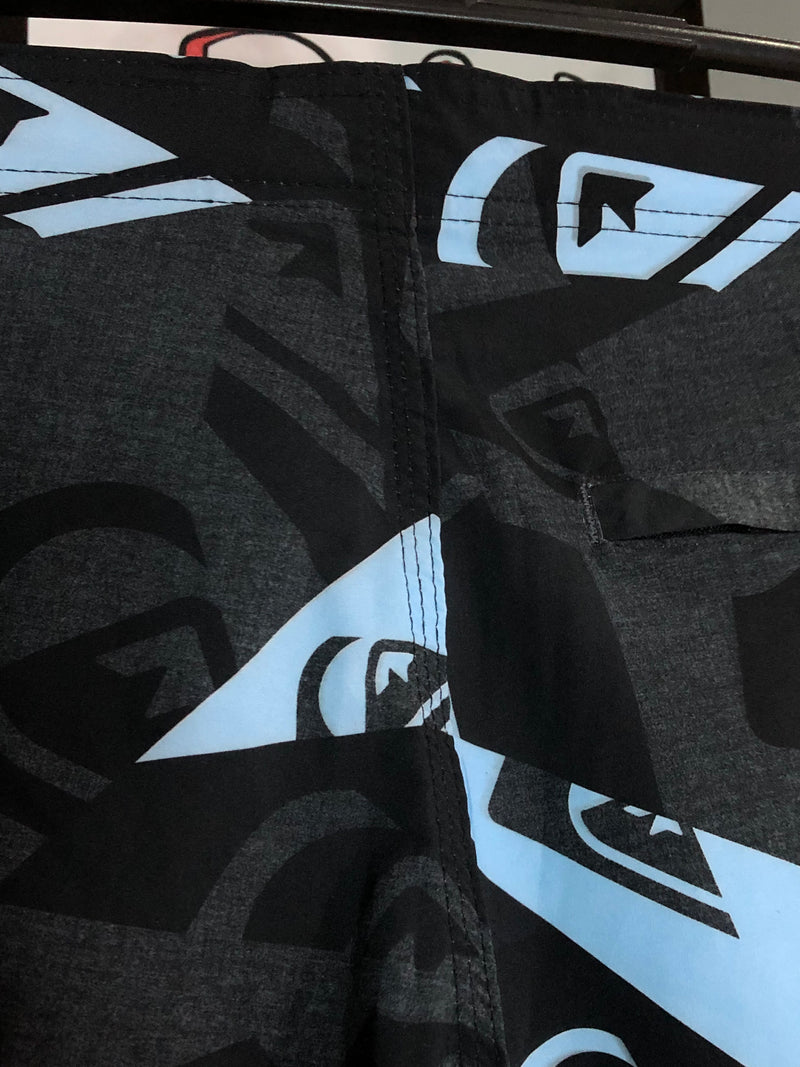 BERMUDA QUIKSILVER EDITION - ICON PRETO C AZUL