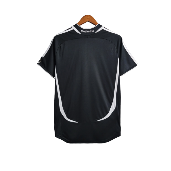 CAMISETA DE TIME RETRO REAL MADRID 2006/2007