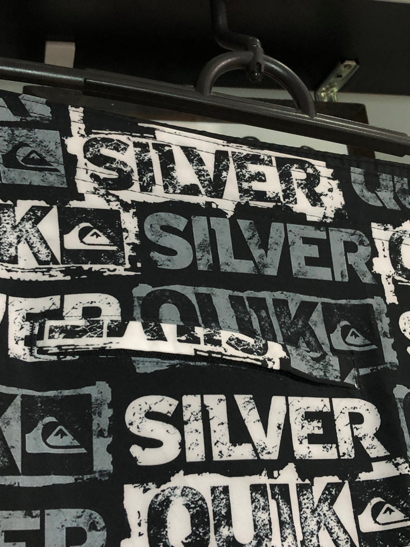 BERMUDA QUIKSILVER EDITION - LETREIRO PRETO