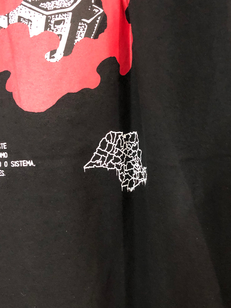 CAMISETA CHRONIC - PREDIO PEGANDO FOGO  - PRETO