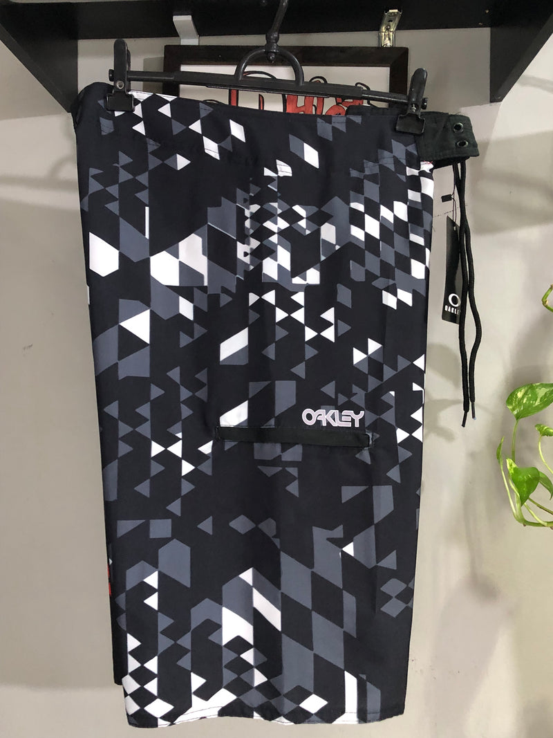 BERMUDA EDITION - PIXELS - PRETA