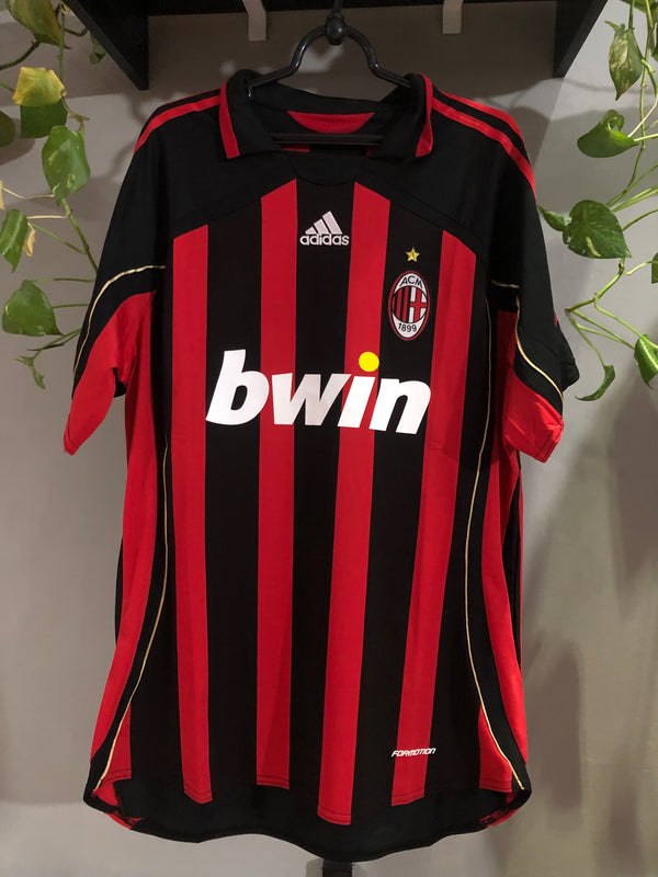 CAMISETA DE TIME RETRO MILAN 2006/2007