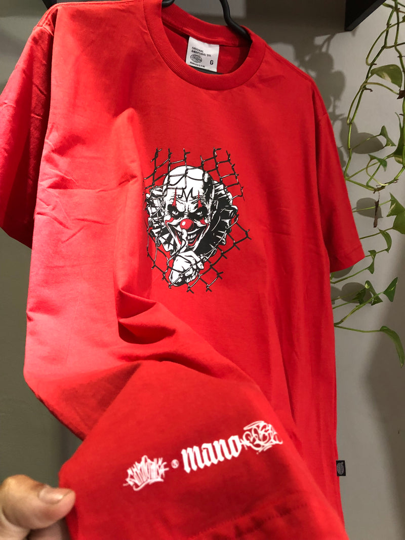 CAMISETA CHRONIC - QUEM FALA MUITO ATIRA SEM MIRA - VERMELHA