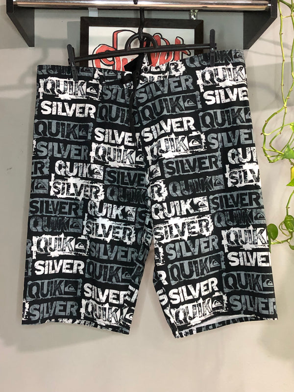 BERMUDA QUIKSILVER EDITION - LETREIRO PRETO