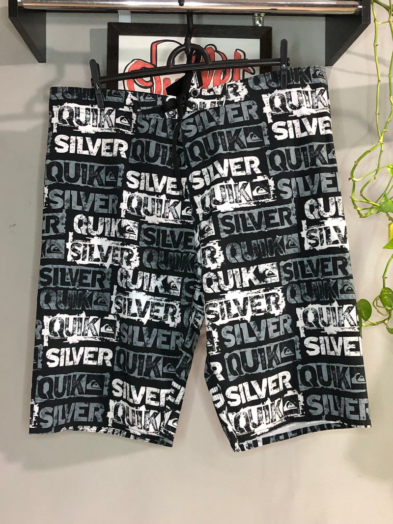 BERMUDA QUIKSILVER EDITION - LETREIRO PRETO