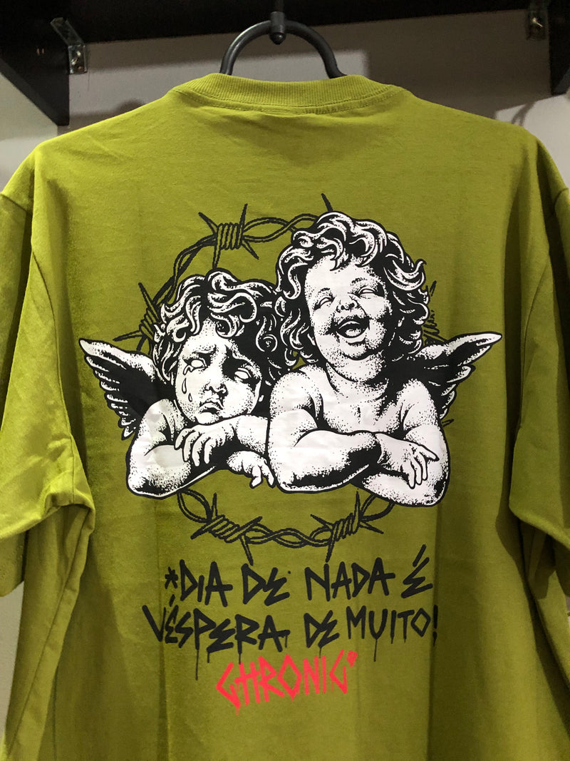 CAMISETA CHRONIC - DIA DE NADA VESPERA DE MUITO  - VERDE