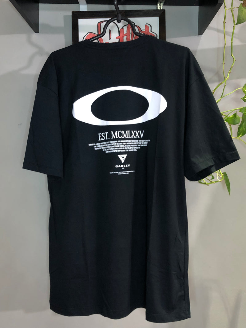 CAMISETA CUSTOM - EST MCMLXXV - PRETA