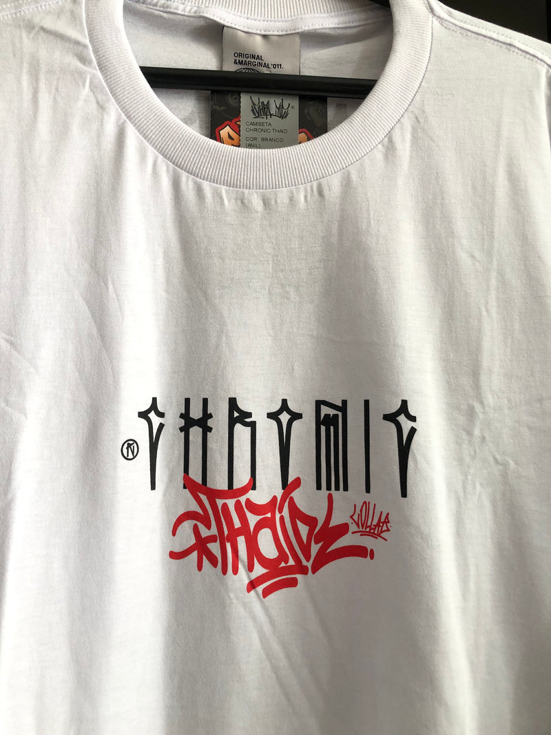 CAMISETA CHRONIC - CORPO FECHADO MENTE ABERTA - BRANCA  - PLUS SIZE