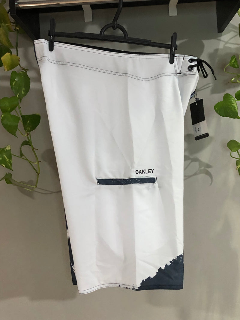 BERMUDA EDITION - ESTRELA NEGRA