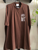 CAMISETA CHRONIC -DEUS PERDOA MAS A RUA COBRA - MARROM - PLUS SIZE