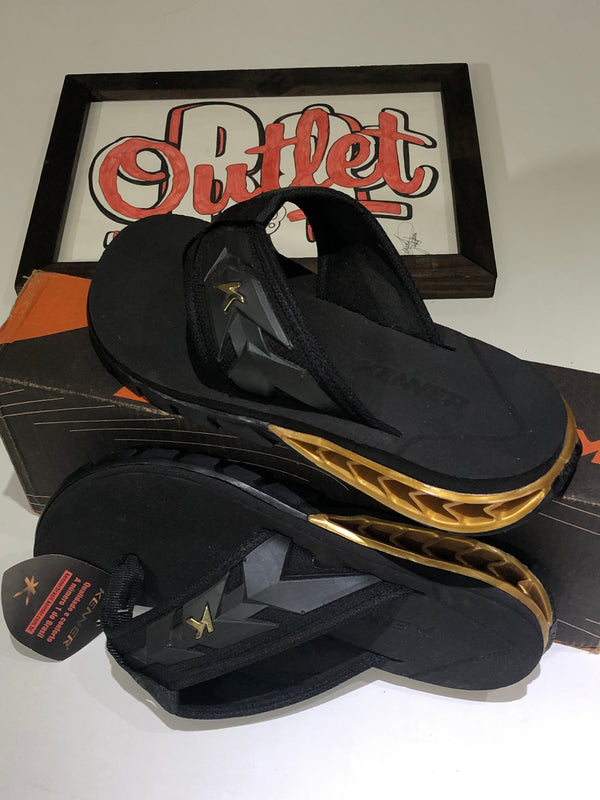 CHINELO KENNER + L7NNON - PRETO c/ DOURADO