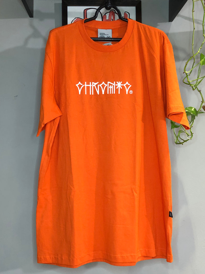 CAMISETA CHRONIC - NÃO VIM HENRDEIRO MAS VOU DEIXAR HERENÇA - LARANJA