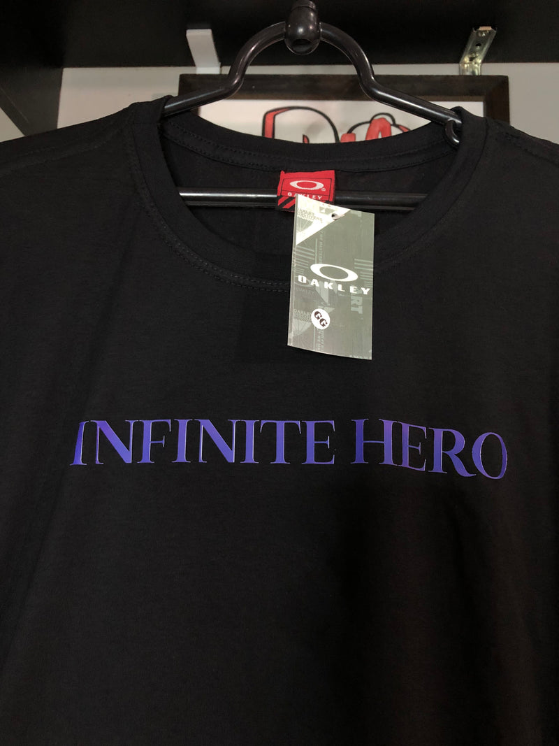 CAMISETA CUSTOM - INFINITE HERO PRETA