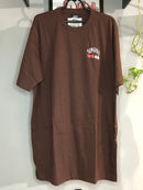 CAMISETA OVERSIZED CHRONIC - A NOSSA BANCA SEMPRE GANHA - MARROM