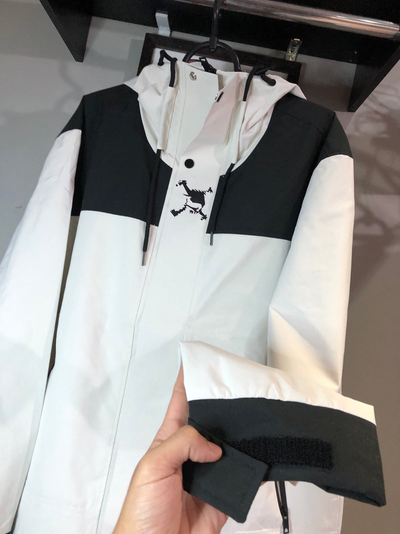 JAQUETA CUSTOM CORTA VENTO IMPERMEAVEL - SKULL