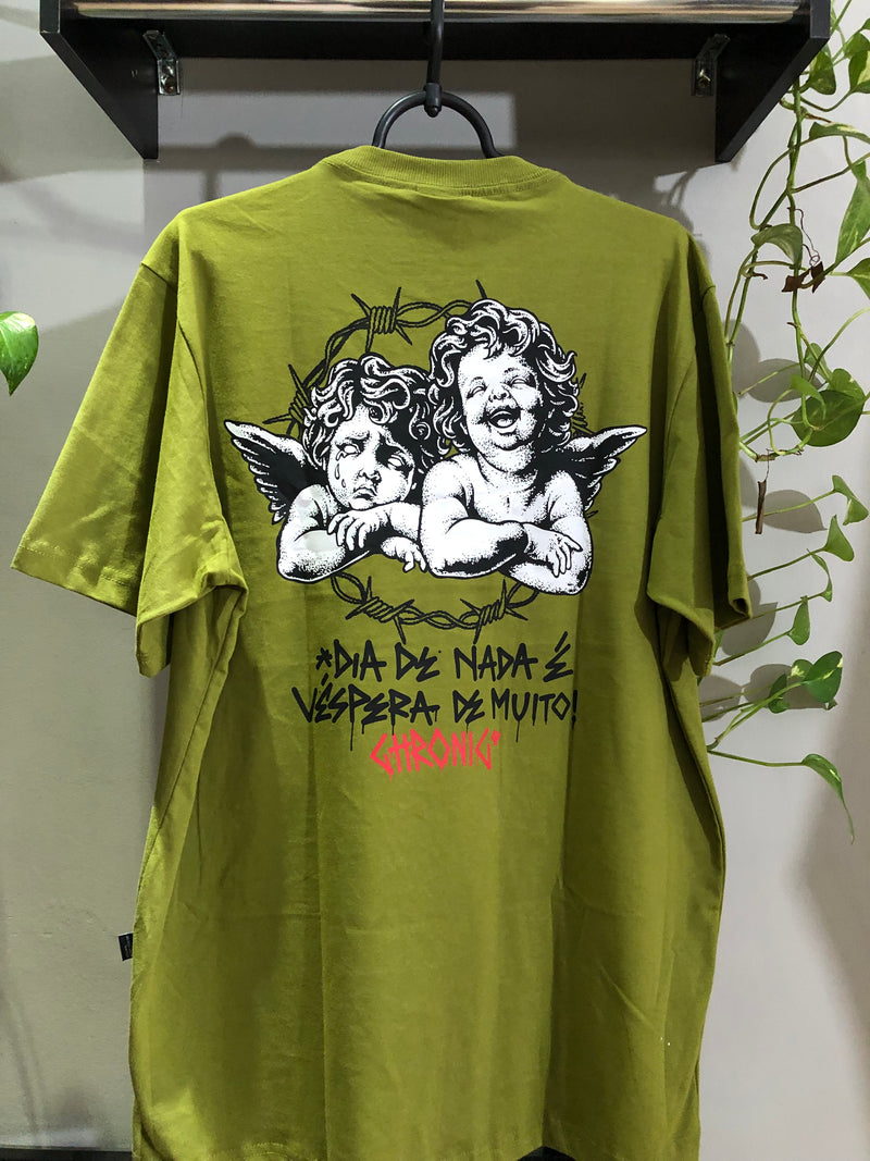 CAMISETA CHRONIC - DIA DE NADA VESPERA DE MUITO  - VERDE