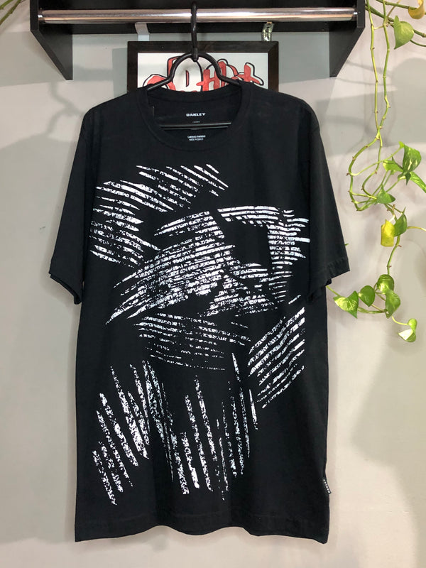 CAMISETA CUSTOM - SKULL RISCO  - PRETA