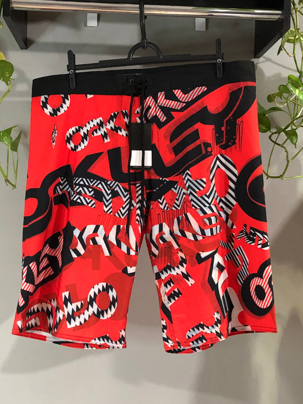 BERMUDA EDITION - LETREIRO VERMELHO