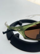 PLANTARIS OAKLEY - GREEN MATTE | LENTE MARROM POLARIZADA  (COMPRE UM ÓCULOS E ESCOLHA O SEGUNDO GRÁTIS)