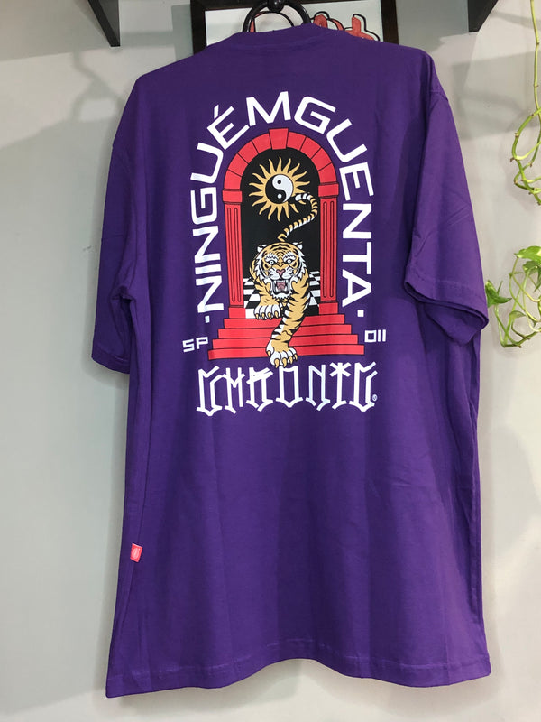 CAMISETA CHRONIC - TIGRE PORTAL - ROXA