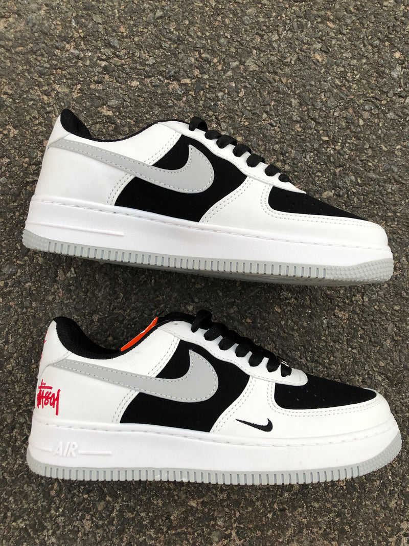 TÊNIS NIKE AIR FORCE x STUSSY