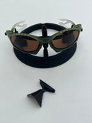 PLANTARIS OAKLEY - GREEN MATTE | LENTE MARROM POLARIZADA  (COMPRE UM ÓCULOS E ESCOLHA O SEGUNDO GRÁTIS)