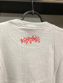 CAMISETA CHRONIC -  O MUNDO É CRUEL MAS NÓS É CRIA - CINZA