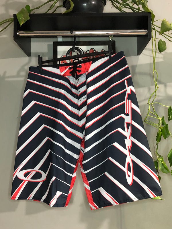 BERMUDA EDITION - LETREIRO VERMELHO E PRETO