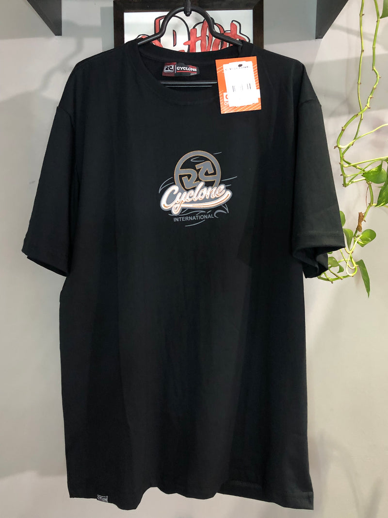 CAMISETA CYCLONE - CARPA  - PRETA