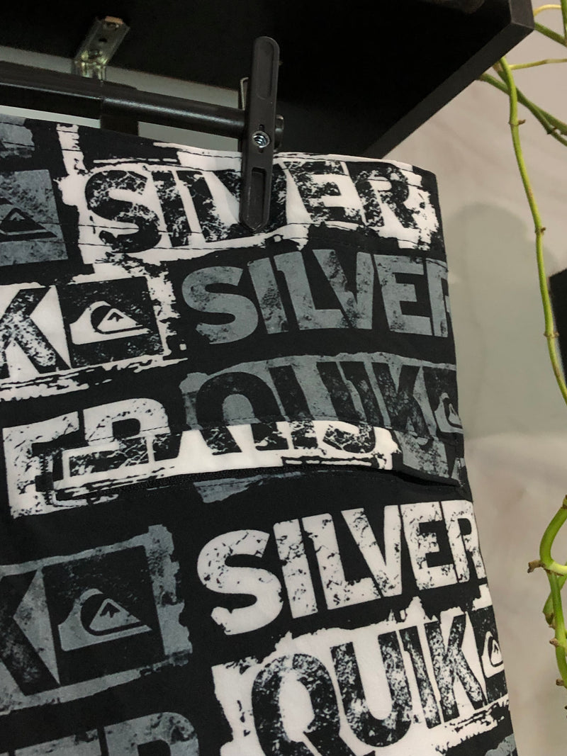 BERMUDA QUIKSILVER EDITION - LETREIRO PRETO