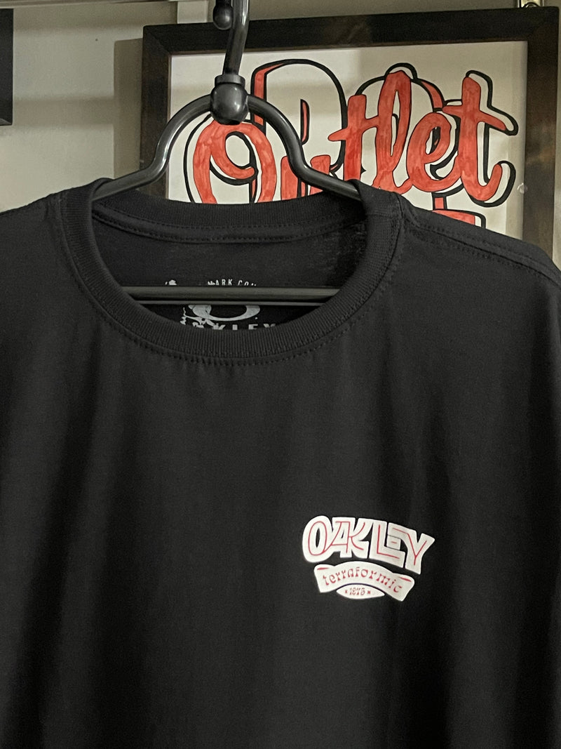 CAMISETA CUSTOM - MONTANHA  - PRETA