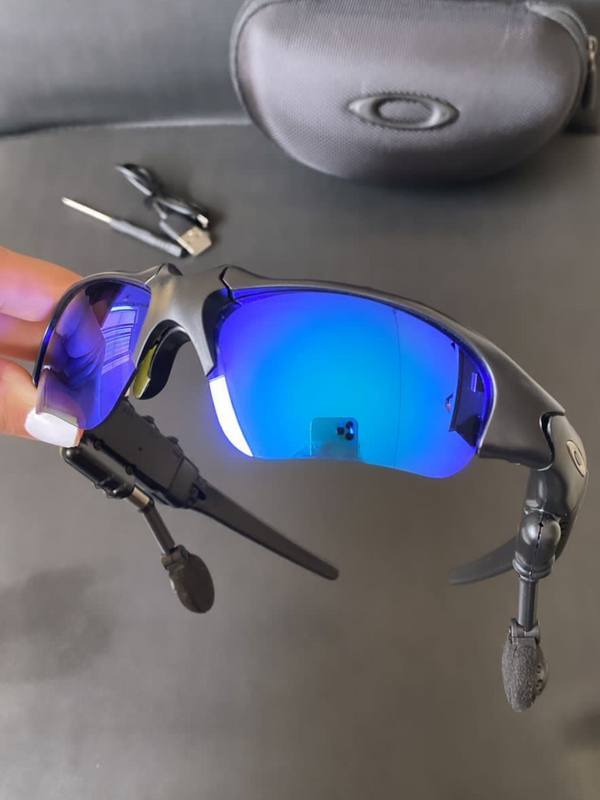 Thump Premium c/ Fones De Ouvidos - ON