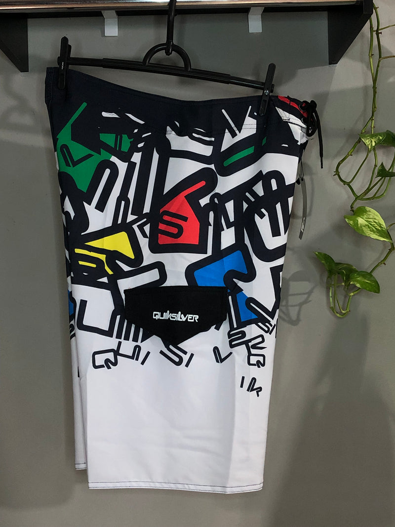 BERMUDA QUIKSILVER EDITION - LETREIRO