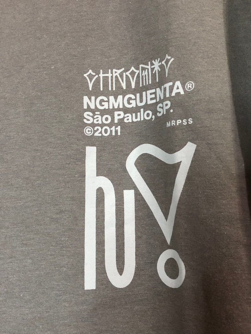 CAMISETA CHRONIC - DEUS PERDOA MAS A RUA COBRA - CINZA