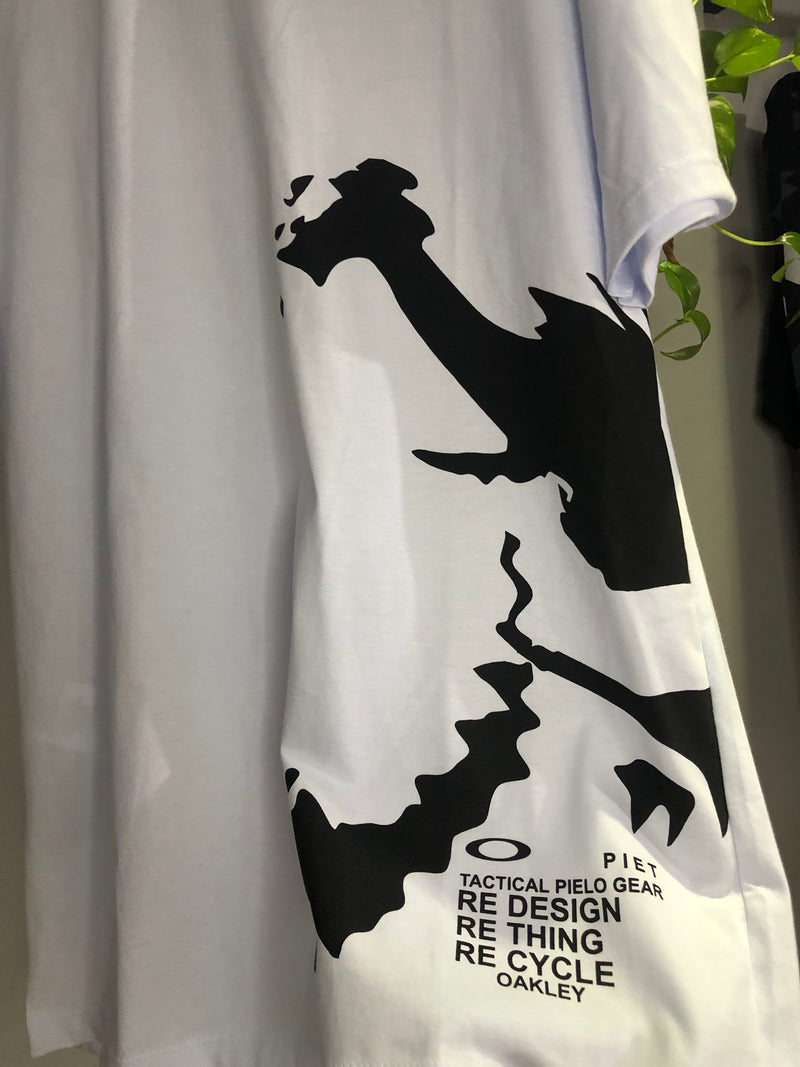 CAMISETA CUSTOM - SKULL PIET - BRANCA