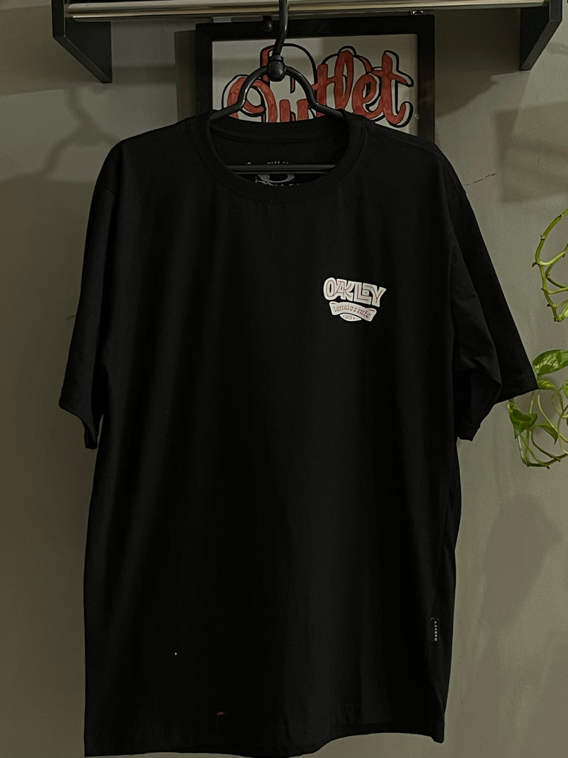 CAMISETA CUSTOM - MONTANHA  - PRETA