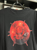 CAMISETA  CUSTOM - BOMB ORNAMENT - PRETA